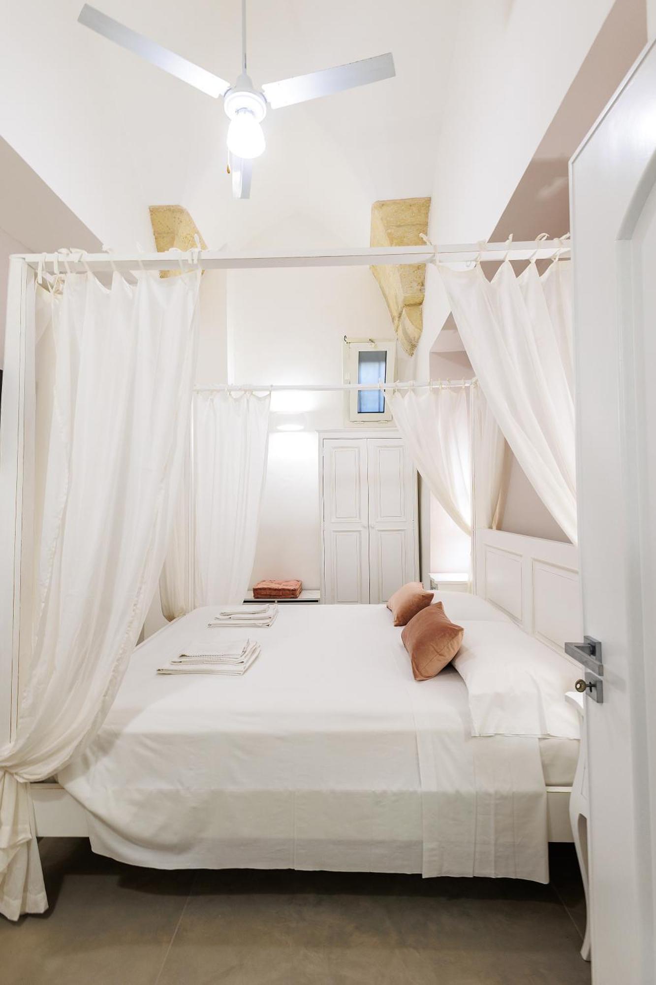 Goodstay Corte Regina Suite Лечче Экстерьер фото