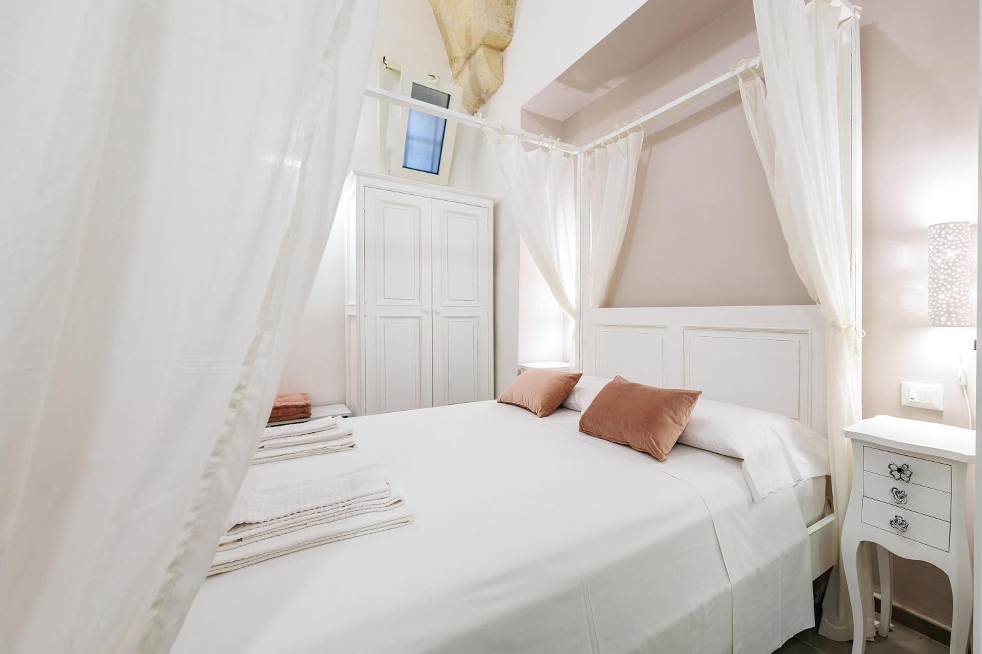 Goodstay Corte Regina Suite Лечче Экстерьер фото