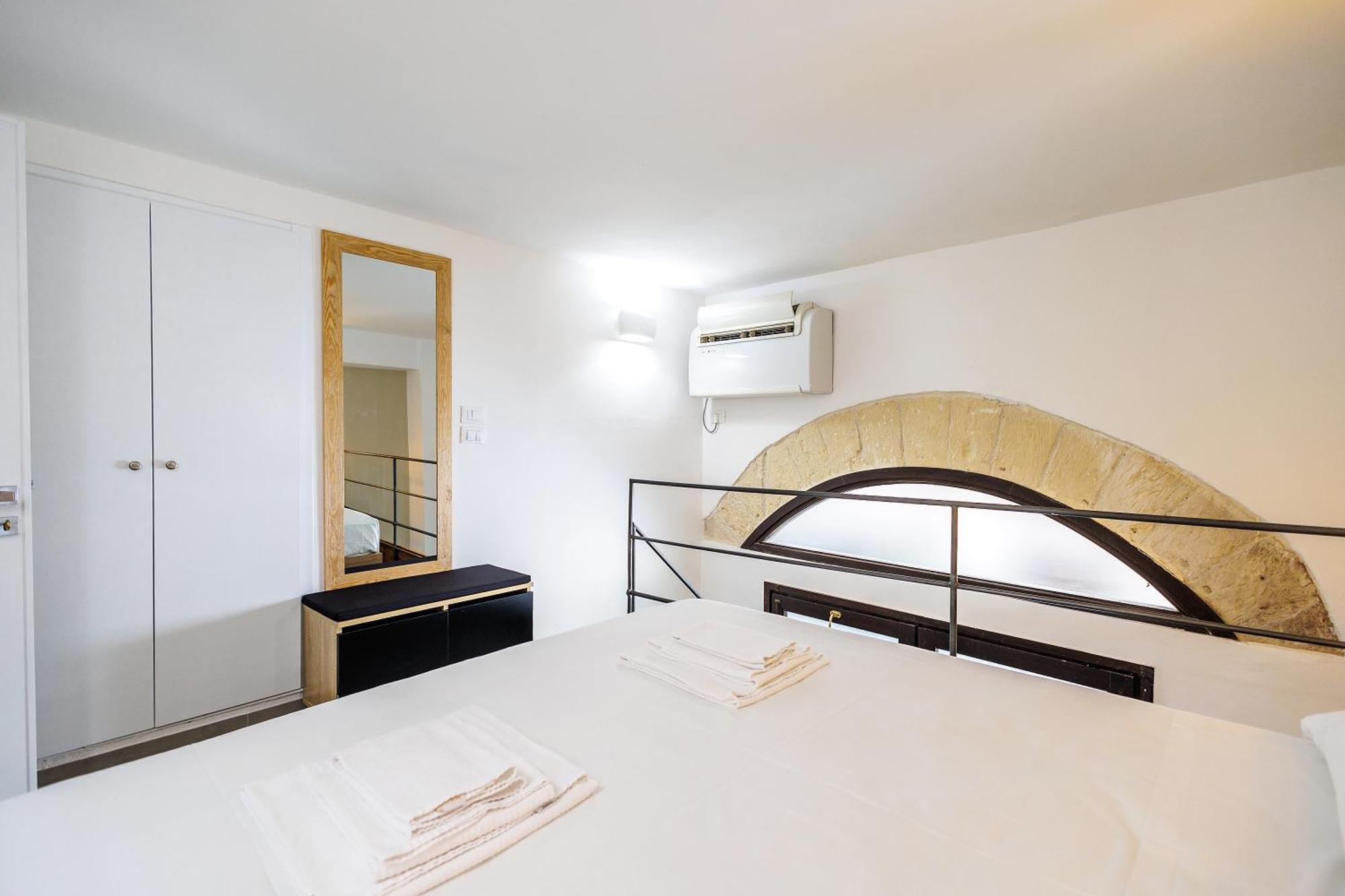 Goodstay Corte Regina Suite Лечче Экстерьер фото